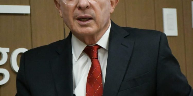 Se reanudó la audiencia en contra de Álvaro Uribe Vélez